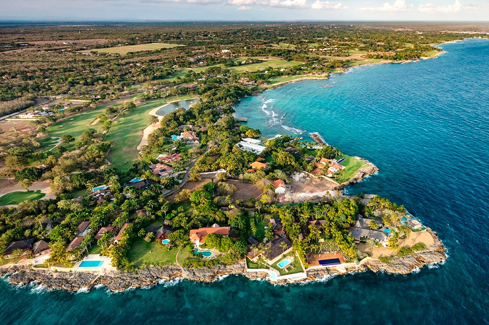 Casa de Campo Resort and Villas luxury Caribbean resort with golf courses and private villas in La Romana.