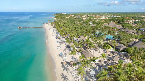 Catalonia Bayahibe all-inclusive resort with beachfront pools and tropical landscaping in Bayahibe.