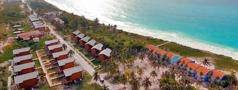 Hotel Villa Iguana Bayahibe small boutique-style hotel with pool and tropical gardens in Bayahibe.