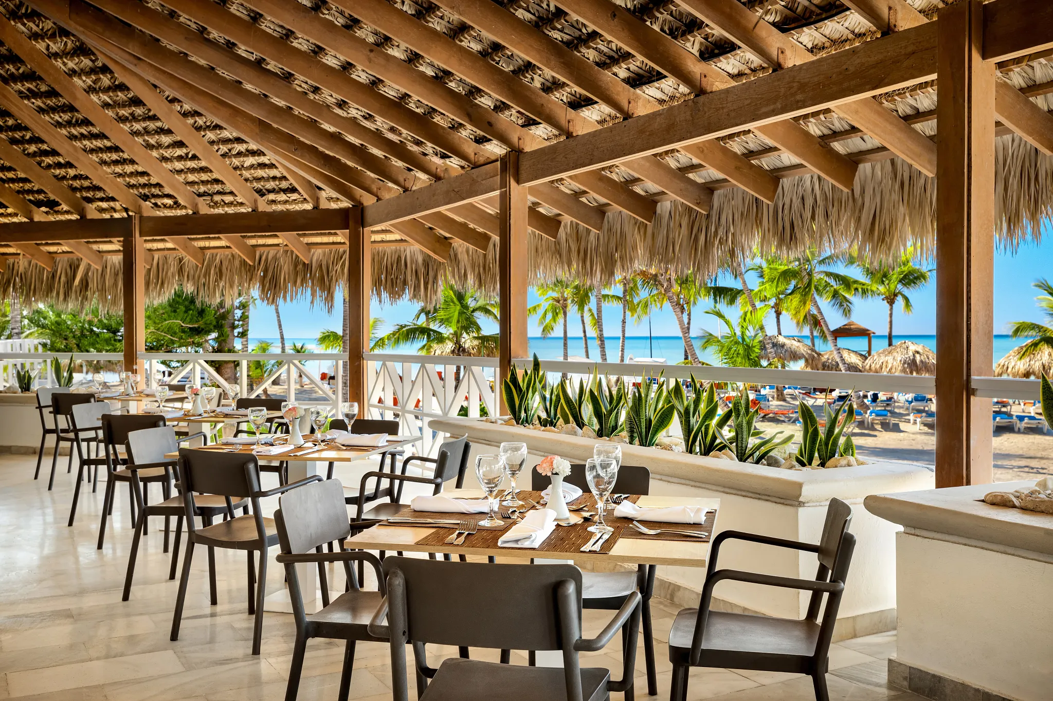 La Cala seafood restaurant at Sunscape Dominicus La Romana featuring elegant oceanfront dining, fresh seafood dishes, and a romantic Caribbean setting.